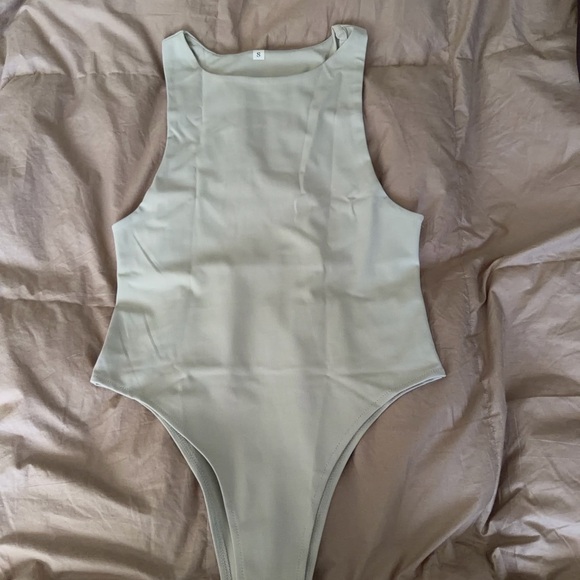 Tops set - Picture 4 of 10